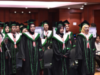 Extension Class Program Nomor 8